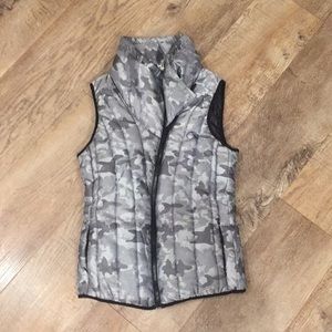 4-U PERFORMANCE: Vest worn once!
